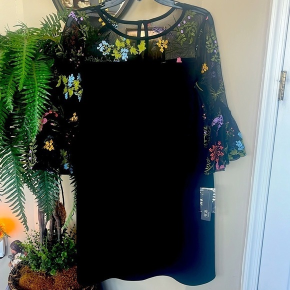 Brand New AGB Black Sheath Dress Mesh Bell Sleeves w/ Embroidered Flowers Floral - Picture 1 of 15